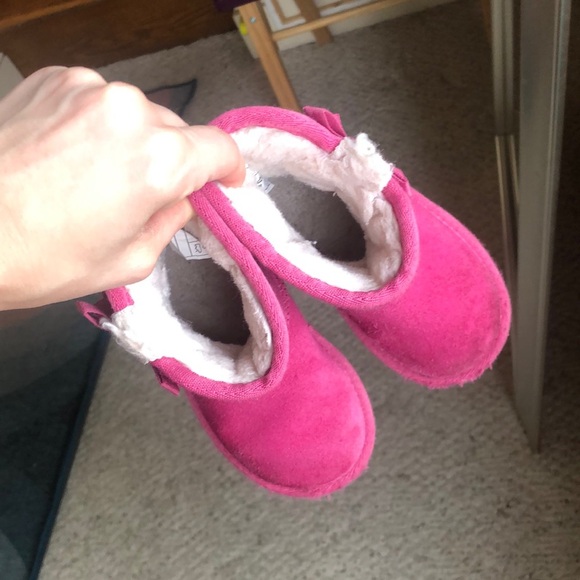 Koolaburra UGG Pink Bow Winter Boots - Picture 7 of 13